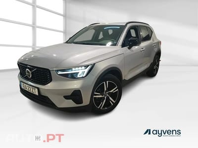 Volvo XC40 1.5 T2 Plus Dark Auto
