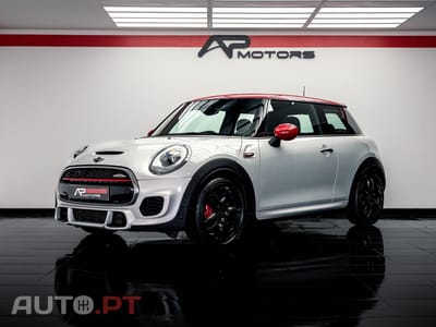 MINI Cooper John Cooper Works