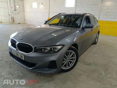 BMW 330 e Touring Auto