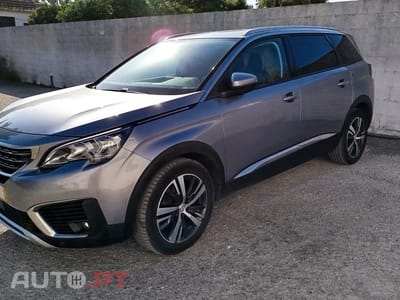 Peugeot 5008 Allure 1.6 BlueHDI 120Cv