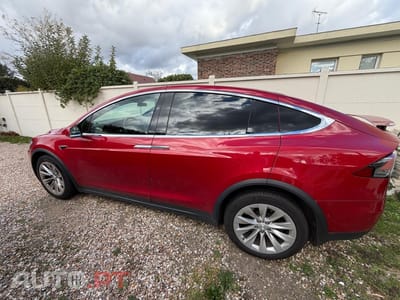 Tesla Model X 100D