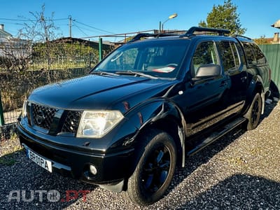 Nissan Navara 2.5 dCi CD LE Premium
