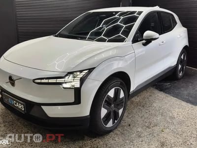 Volvo EX30 Single Motor Extended Range RWD Core