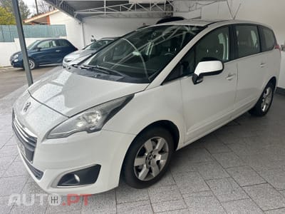 Peugeot 5008 1.6 HDi 5L Allure J18