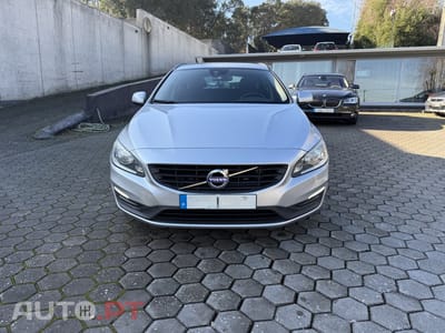 Volvo V60 2.0 D2 Momentum