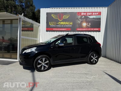 Peugeot 2008 1.2 PureTech Style