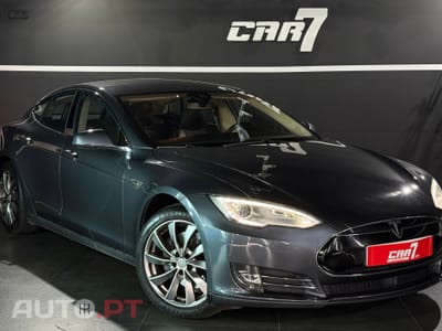 Tesla Model S 85D