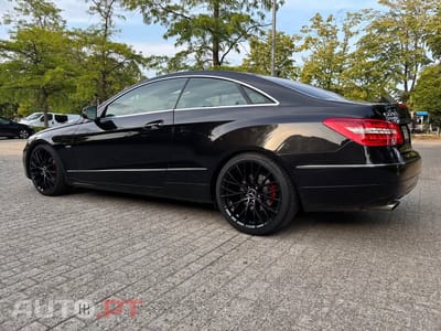 Mercedes-Benz E 220 Coupé