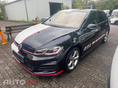 Volkswagen Golf 2.0 TSI GTI