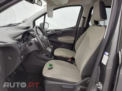 Ford Tourneo 1.0 EcoBoost Titanium
