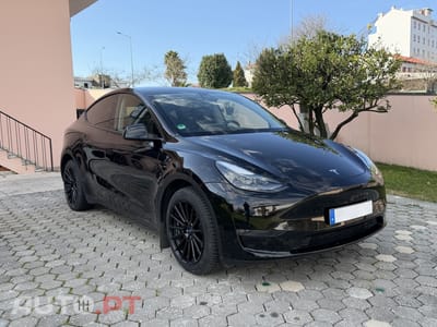 Tesla Model Y Long Range Dual Motor AWD