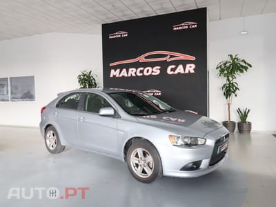 Mitsubishi Lancer 1.5 Inform