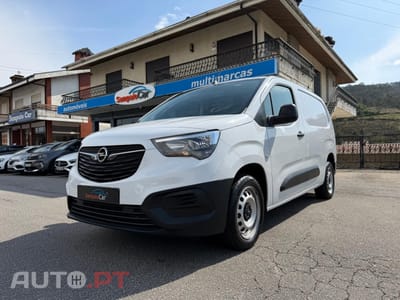 Opel Combo 1.5 D L2H1 Enjoy 102Cv | CARPLAY | IVA DEDUTÍVEL