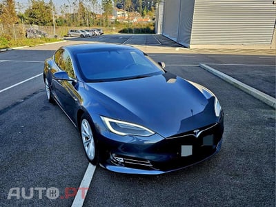 Tesla Model S 75 D