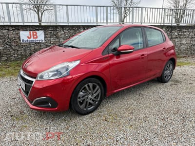 Peugeot 208 1.2 PureTech Signature