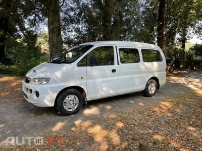 Hyundai H-1 6 Lugares