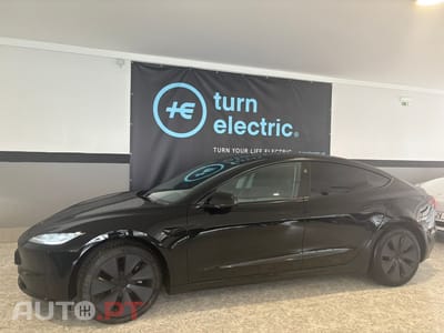 Tesla Model 3 Tração Traseira