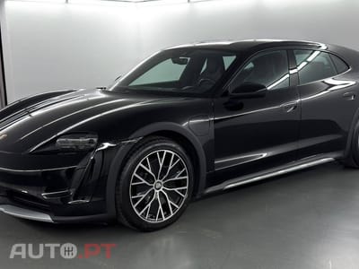 Porsche Taycan 4 