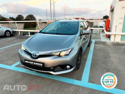 Toyota Auris Touring Sports 1.8 HSD Comfort+P.Sport