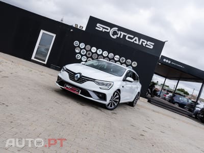 Renault Mégane Sport Tourer 1.5 Blue dCi R.S. Line