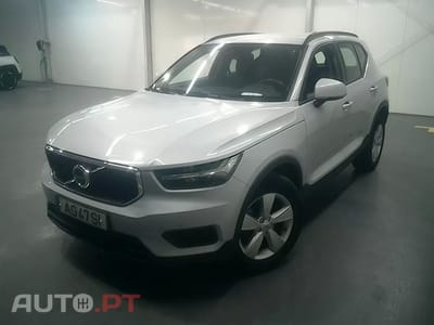 Volvo XC40 1.5 T2 Momentum Core