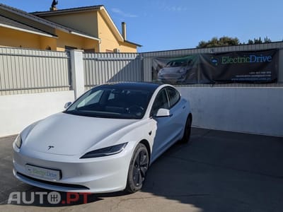 Tesla Model 3 Tração Traseira Premium
