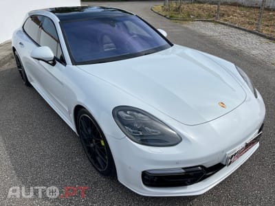 Porsche Panamera 4 E-Hybrid