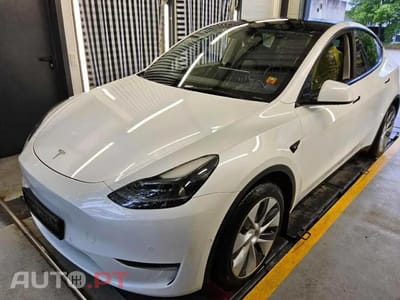Tesla Model Y Long Range Dual Motor AWD