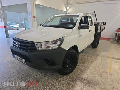 Toyota Hilux 2.4 D-4D 4WD CE CH