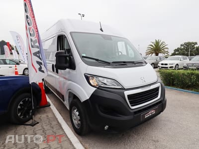 Peugeot Boxer 2.0 BlueHDi 330 L2H2 Premium