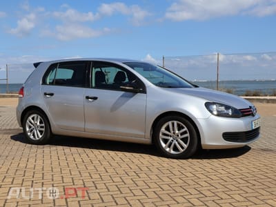 Volkswagen Golf 2.0 TDi Confortline