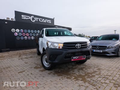 Toyota Hilux 2.4 D-4D 4WD CS CM