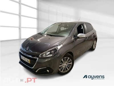 Peugeot 208 1.2 PureTech Signature