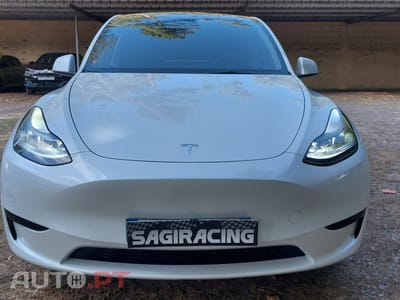 Tesla Model Y RWD