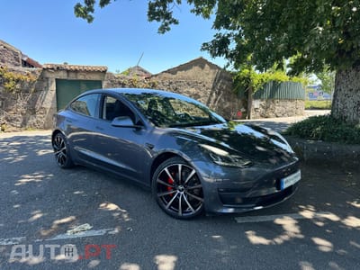 Tesla Model 3 Long-Range Dual Motor AWD