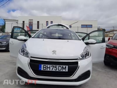 Peugeot 208 1.2 PureTech Signature
