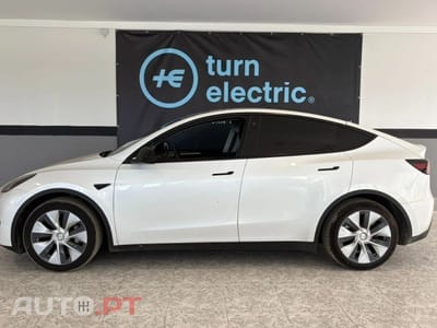 Tesla Model Y RWD
