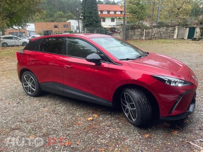 MG MG4 64 kWh Luxury