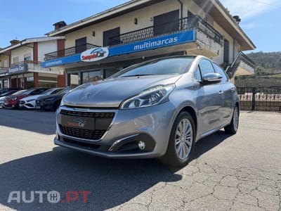 Peugeot 208 1.2 PureTech Signature