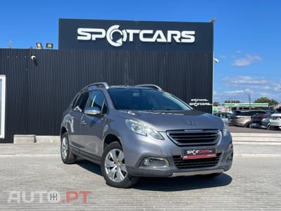 Peugeot 2008 1.2 PureTech Style