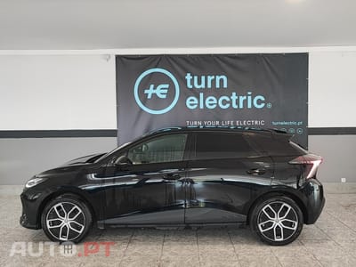 MG MG4 4 EV 77kWh Premium