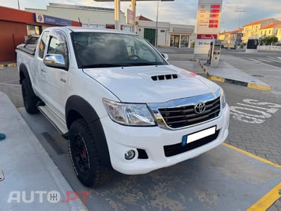 Toyota Hilux 2.5 D-4D 4WD CD AC