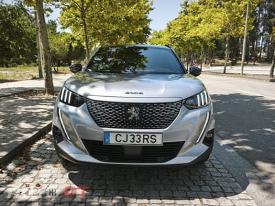 Peugeot E-2008 50 kWh GT
