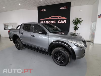Mitsubishi L200 2.4 DI-D CD Invite Strakar Look 4WD