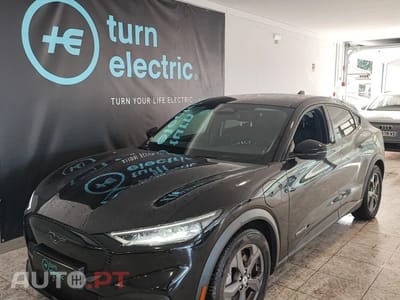 Ford Mustang Mach-E 75.7 kWh Base