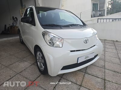 Toyota iQ 1.0 VVT-i 2 EP