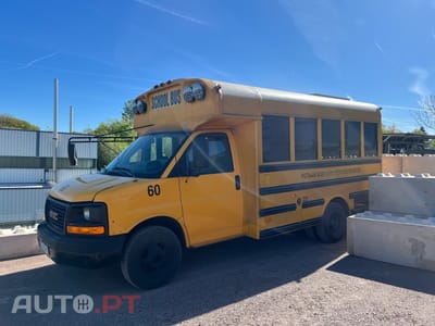 GMC Savana G35 School Bus