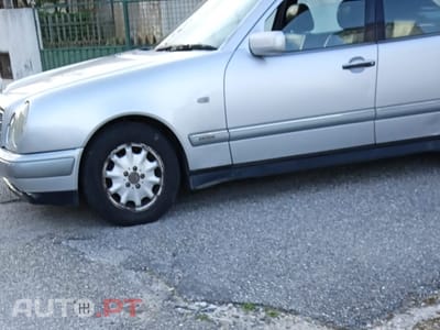 Mercedes-Benz E 250 Elegance