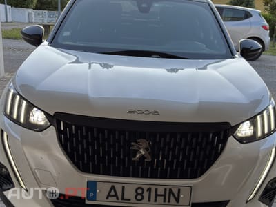 Peugeot 2008 Peugeot 2008 GT 1.2 Puretech EAT08
