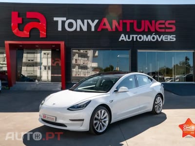 Tesla Model 3 Long-Range Dual Motor AWD
